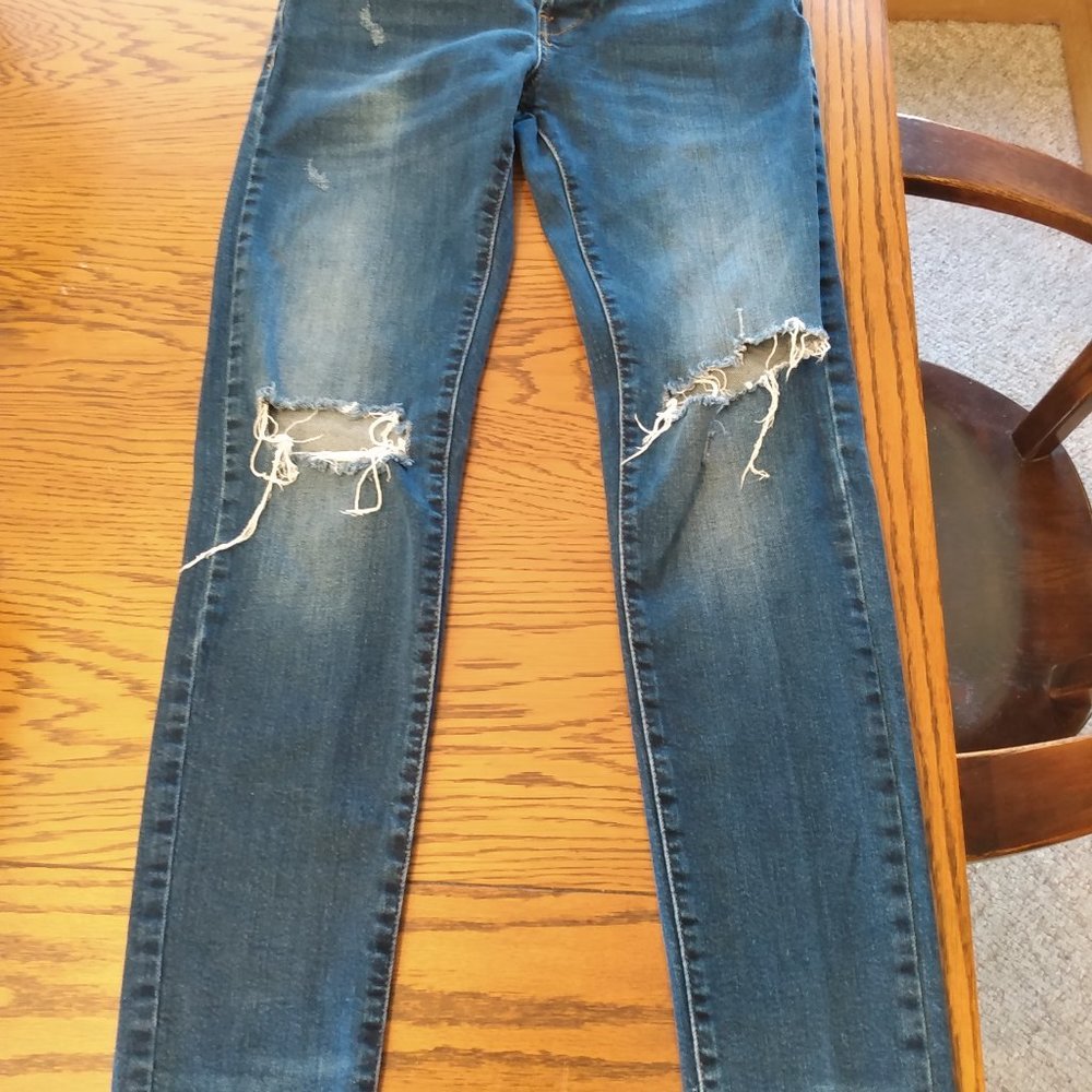 Forever 21 Distressed Jeans